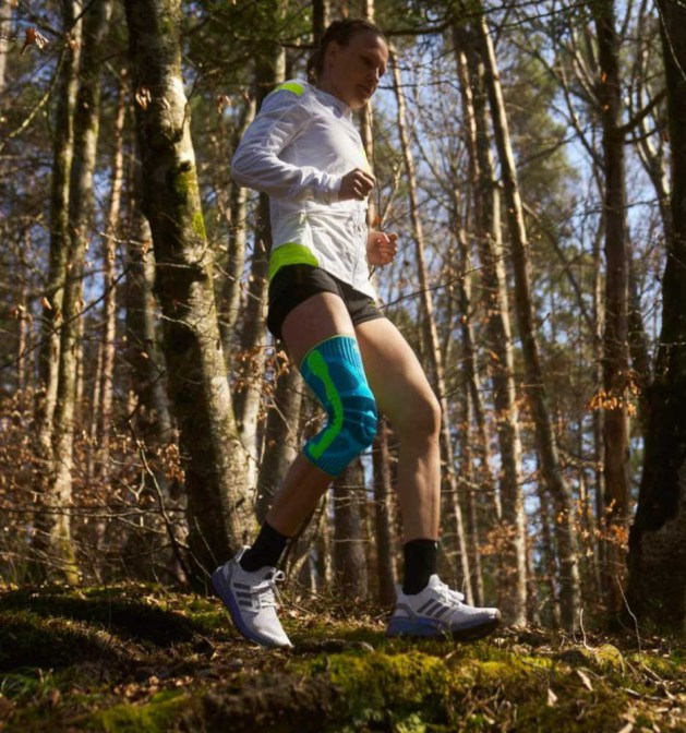 Bauerfeind Sports Knee Support - roze 017.jpg